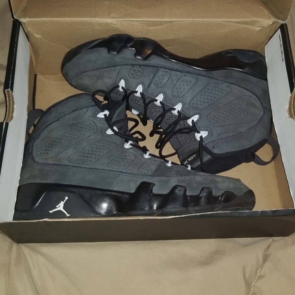 Air Jordan 9 retro